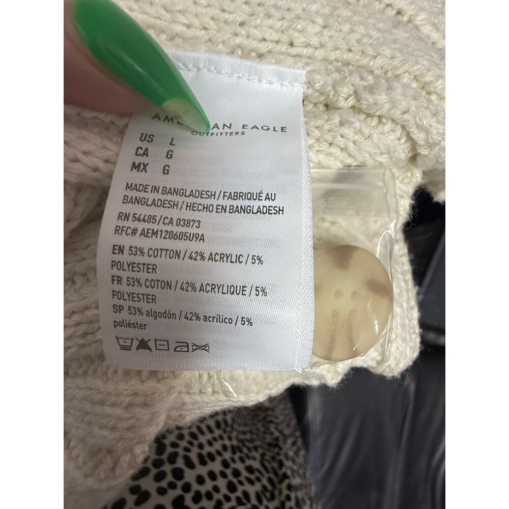 American Eagle cream ivory ribbed v neck button cardigan womens large - Picture 7 of 7